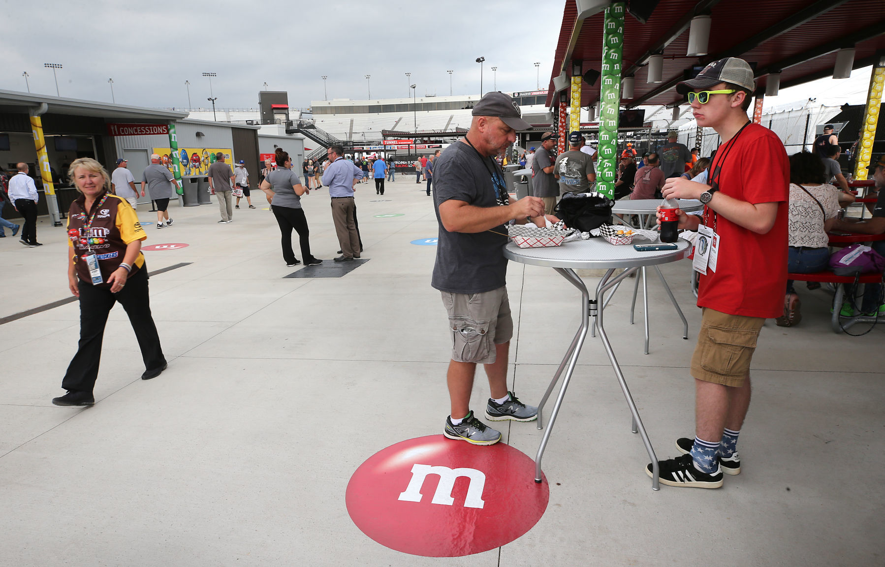 20180923_SPO_NASCAR_AWE07